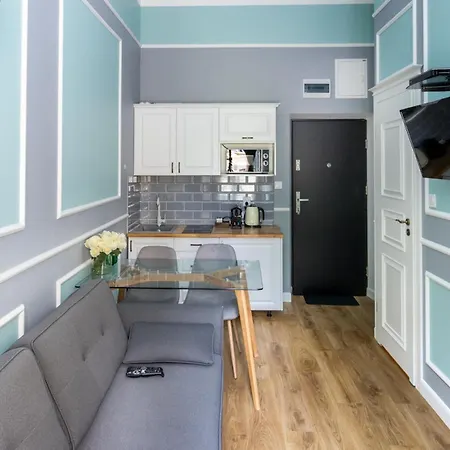 Beautiful For 4 People In Cracow By Renters Apartment